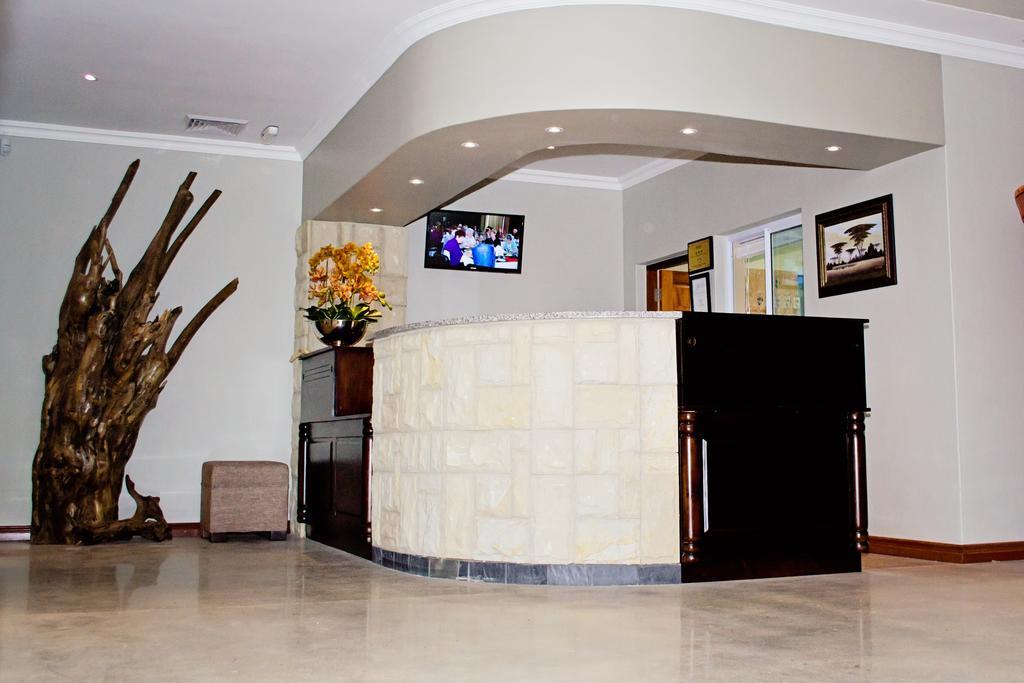 Umthunzi Hotel And Conference Umtentweni Ngoại thất bức ảnh